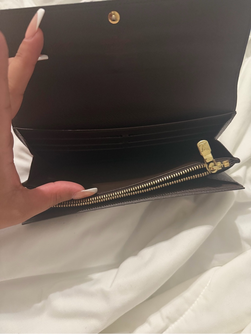 Louis Vuitton wallet - Picture 6 of 11